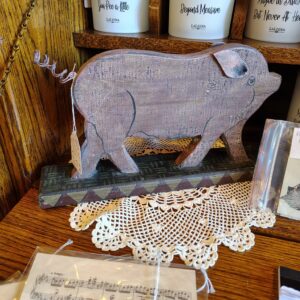 Painted Folkart Primitive Pig